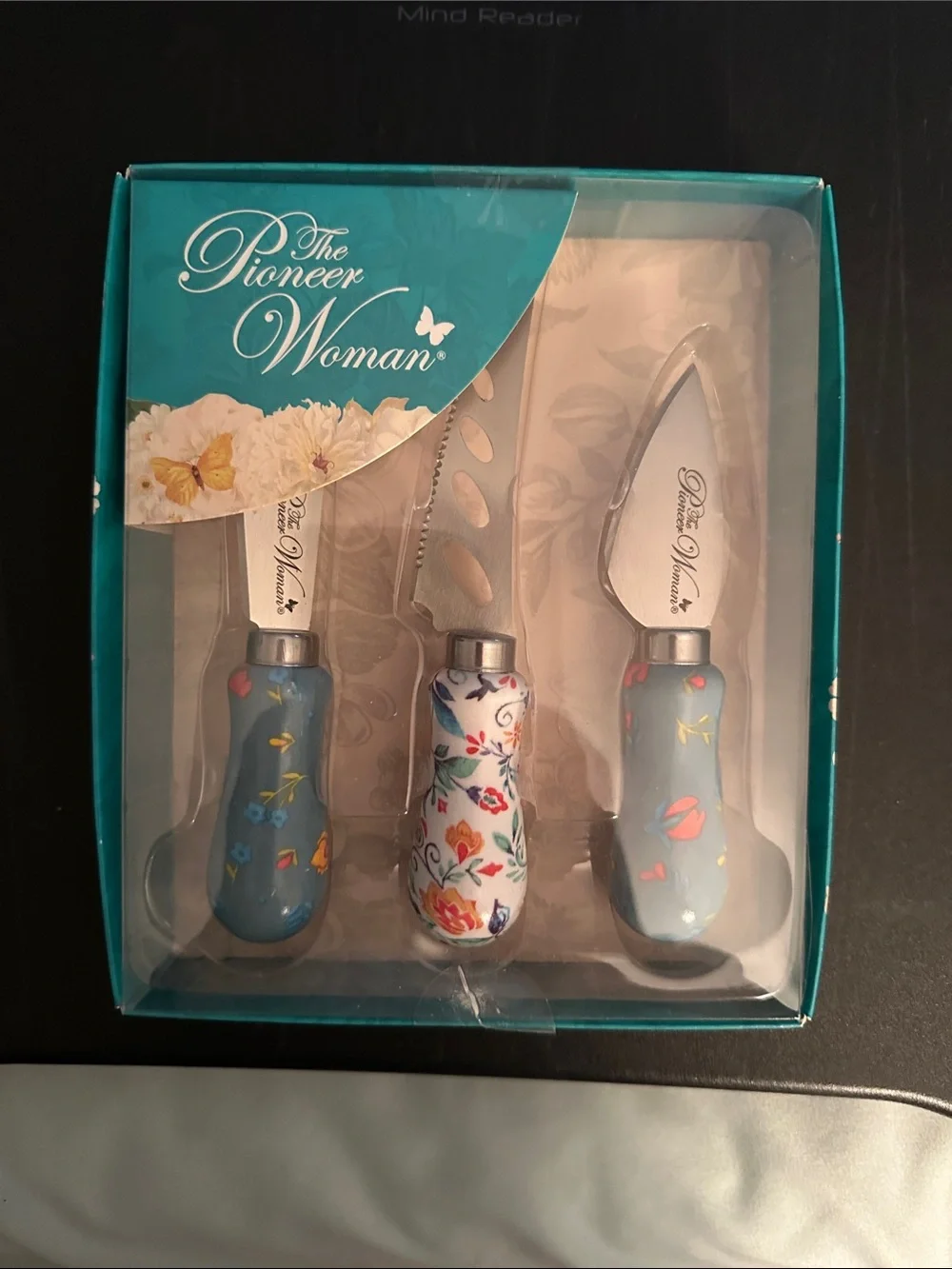 The Pioneer Woman Cheese Knife Serving Set
